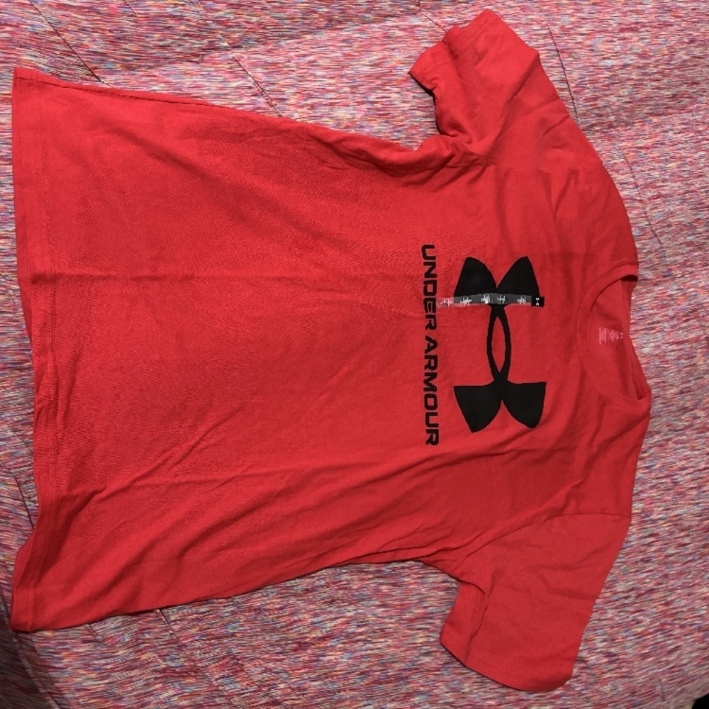 Under Armour Men's Red T-Shirt